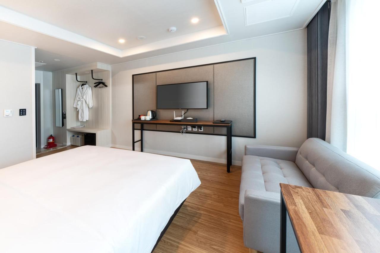 The Mains Hotel Cheonan Exterior photo
