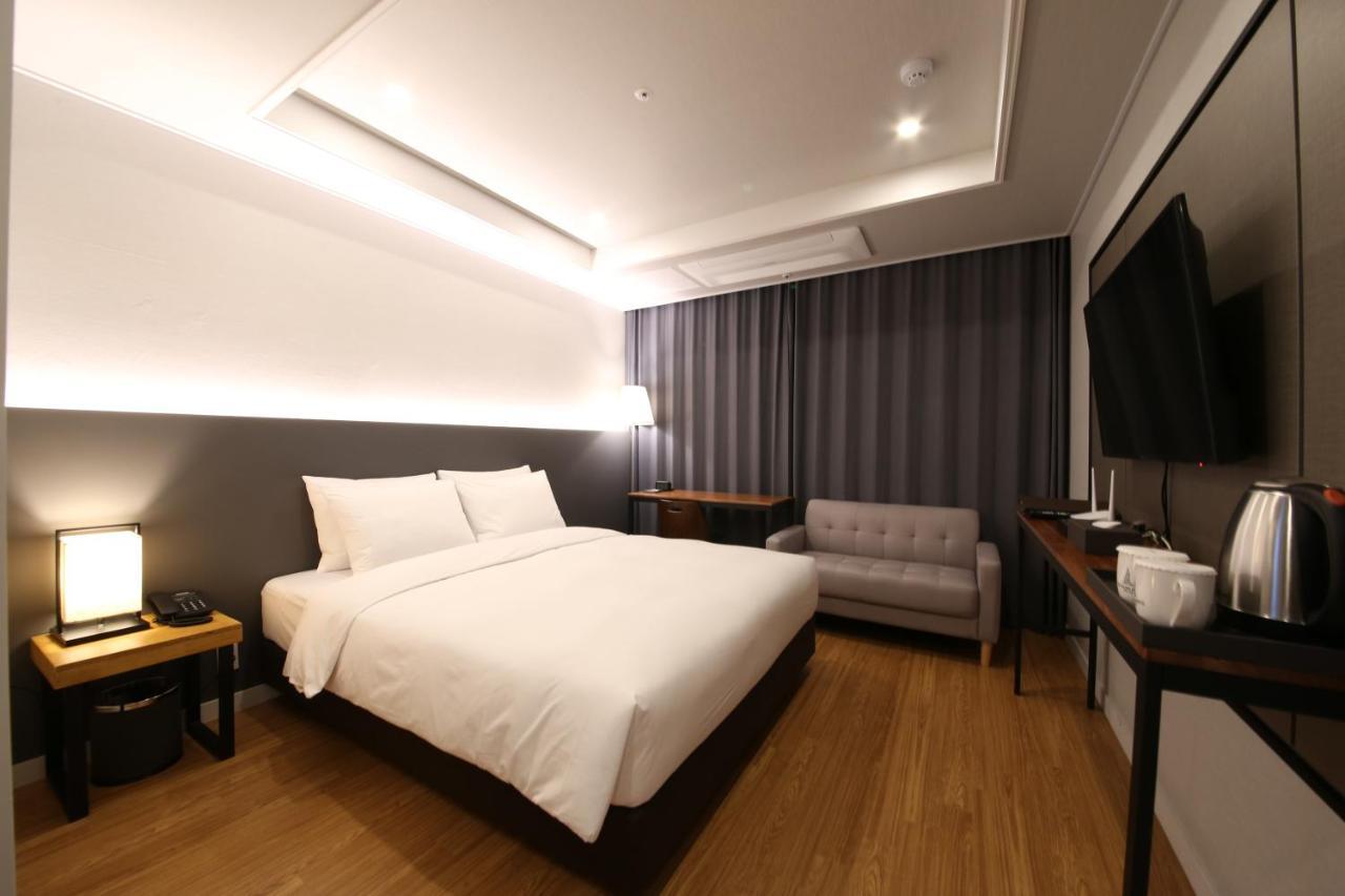 The Mains Hotel Cheonan Exterior photo