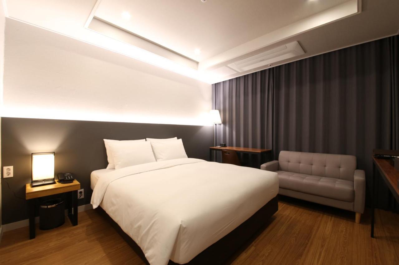 The Mains Hotel Cheonan Exterior photo